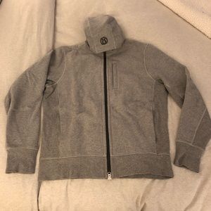Lululemon Men’s sweatshirt